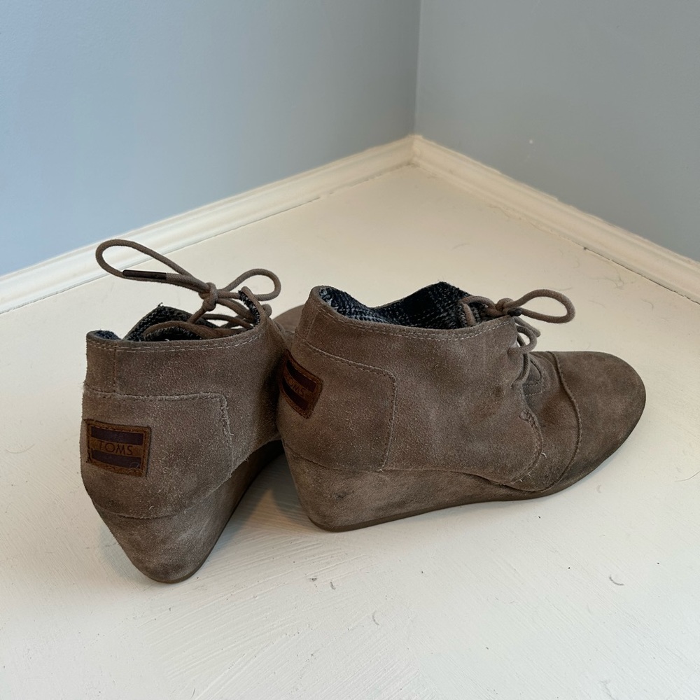 Toms Gray Suede Wedge Booties